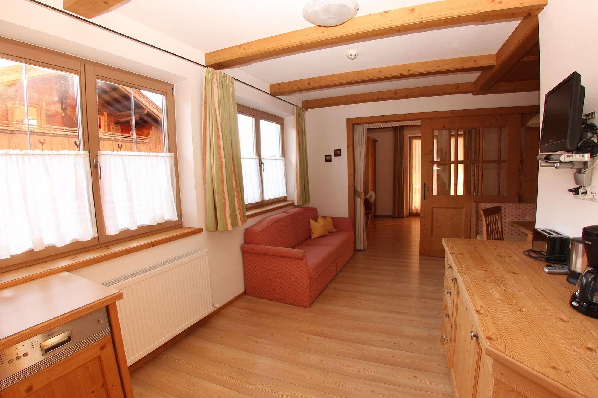 Das Gaestehaus Schneider Am Dorfplatz Alpbach Exteriér fotografie