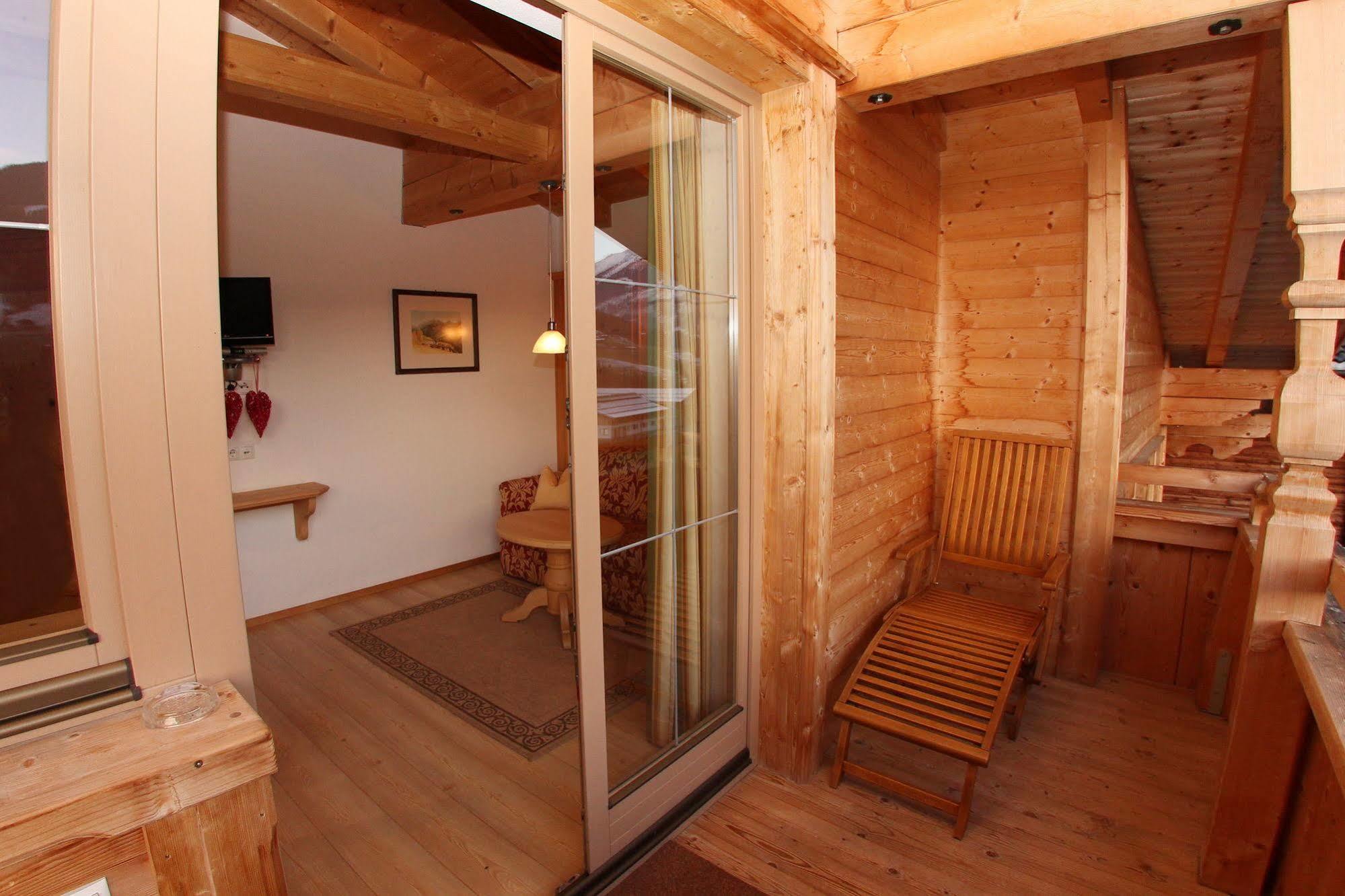 Das Gaestehaus Schneider Am Dorfplatz Alpbach Exteriér fotografie